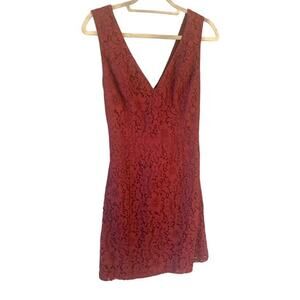 Lulus women’s Maroon lace dress open back size Large